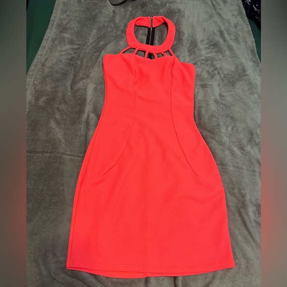 #27 Electric Pink dress - Picture 9 of 10